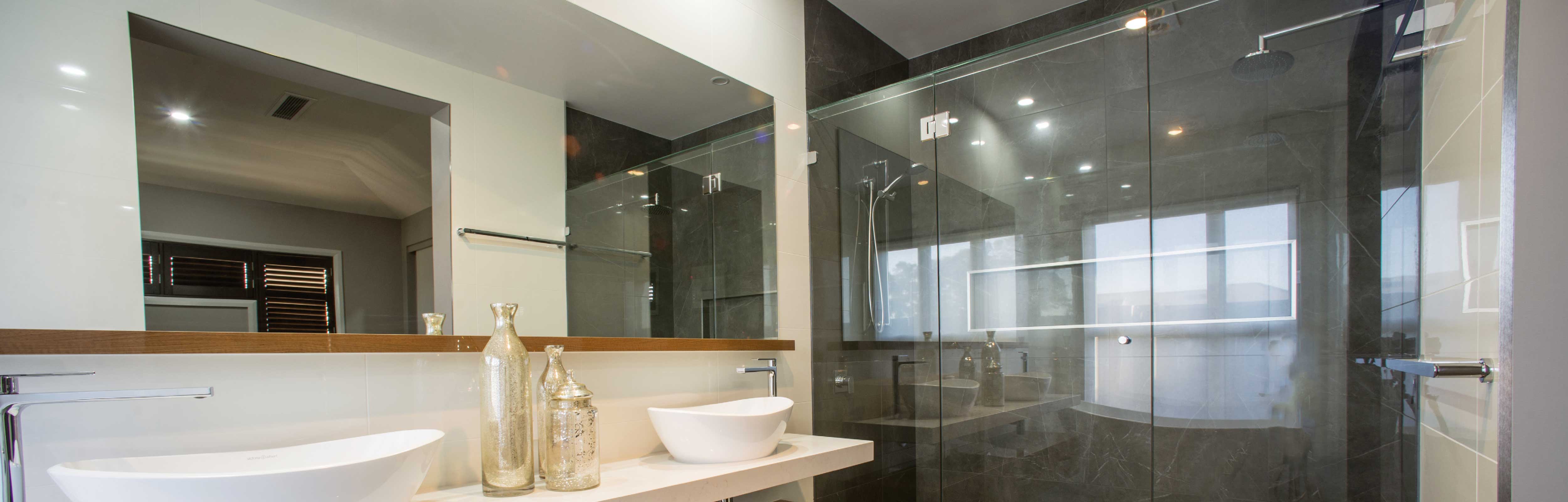 Frameless Shower Screens